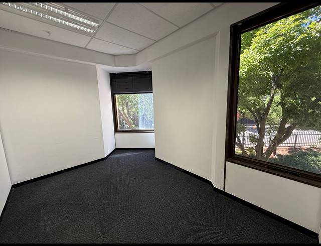 224M² OFFICE TO LET IN PARKTOWN